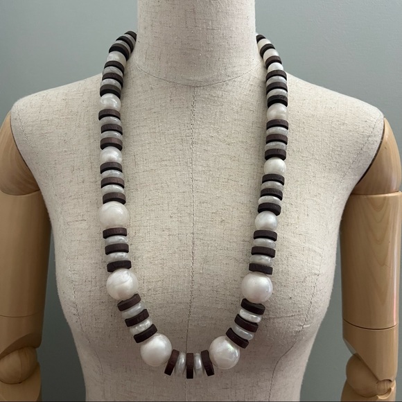 Colorful Wooden Safari Ethnic Bohemian Vintage Necklace Assortment - Picture 7 of 11